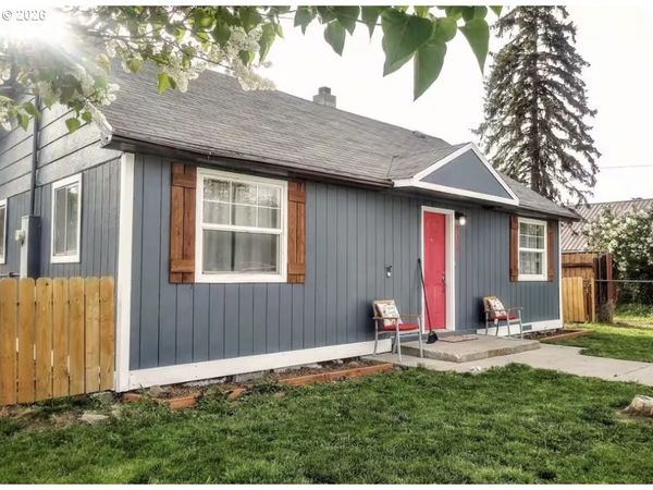 805 4TH ST, Baker City, OR 97814