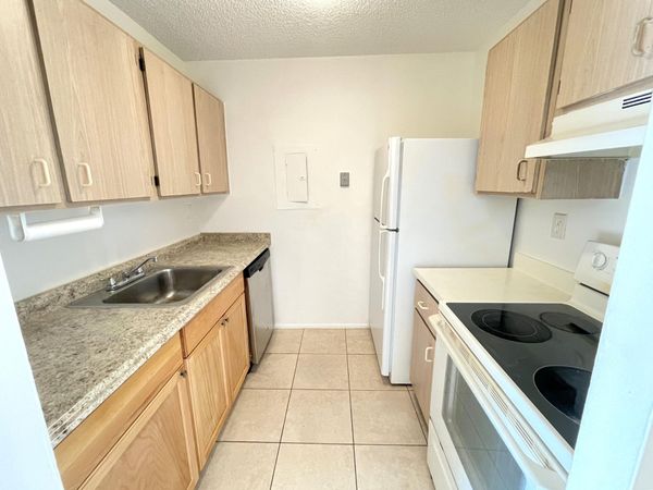1101 N BENOIST FARMS Road, Unit 101, West Palm Beach, FL 33411