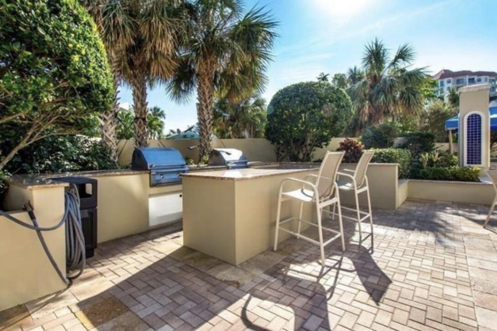 336 N Birch Road, Unit 10C, Fort Lauderdale, FL 33304 Photo