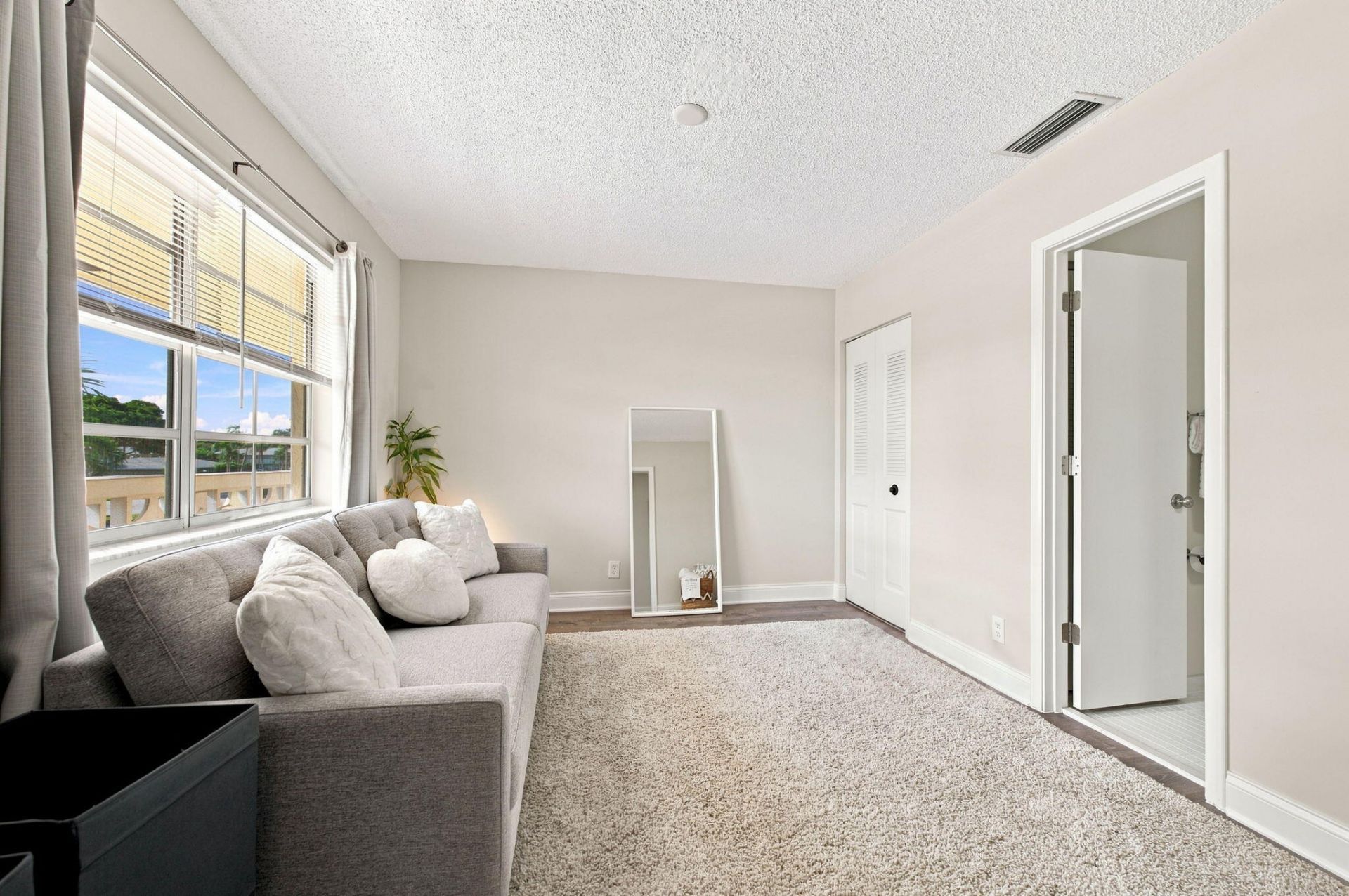 1121 Cactus Terrace, Unit 203, Delray Beach, FL 33445 Photo