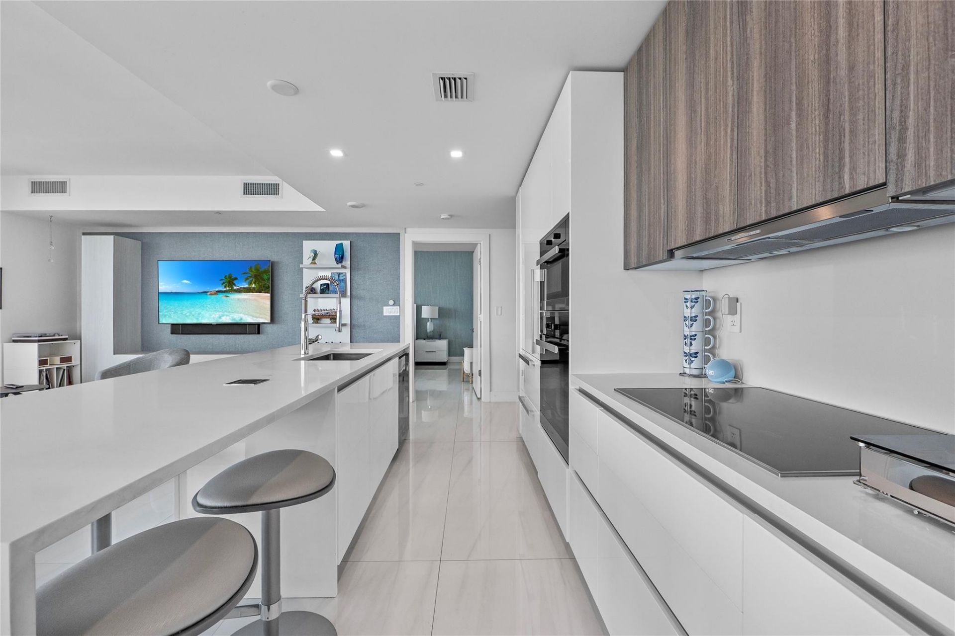 730 N Ocean Boulevard, Unit 1501, Pompano Beach, FL 33062 Photo