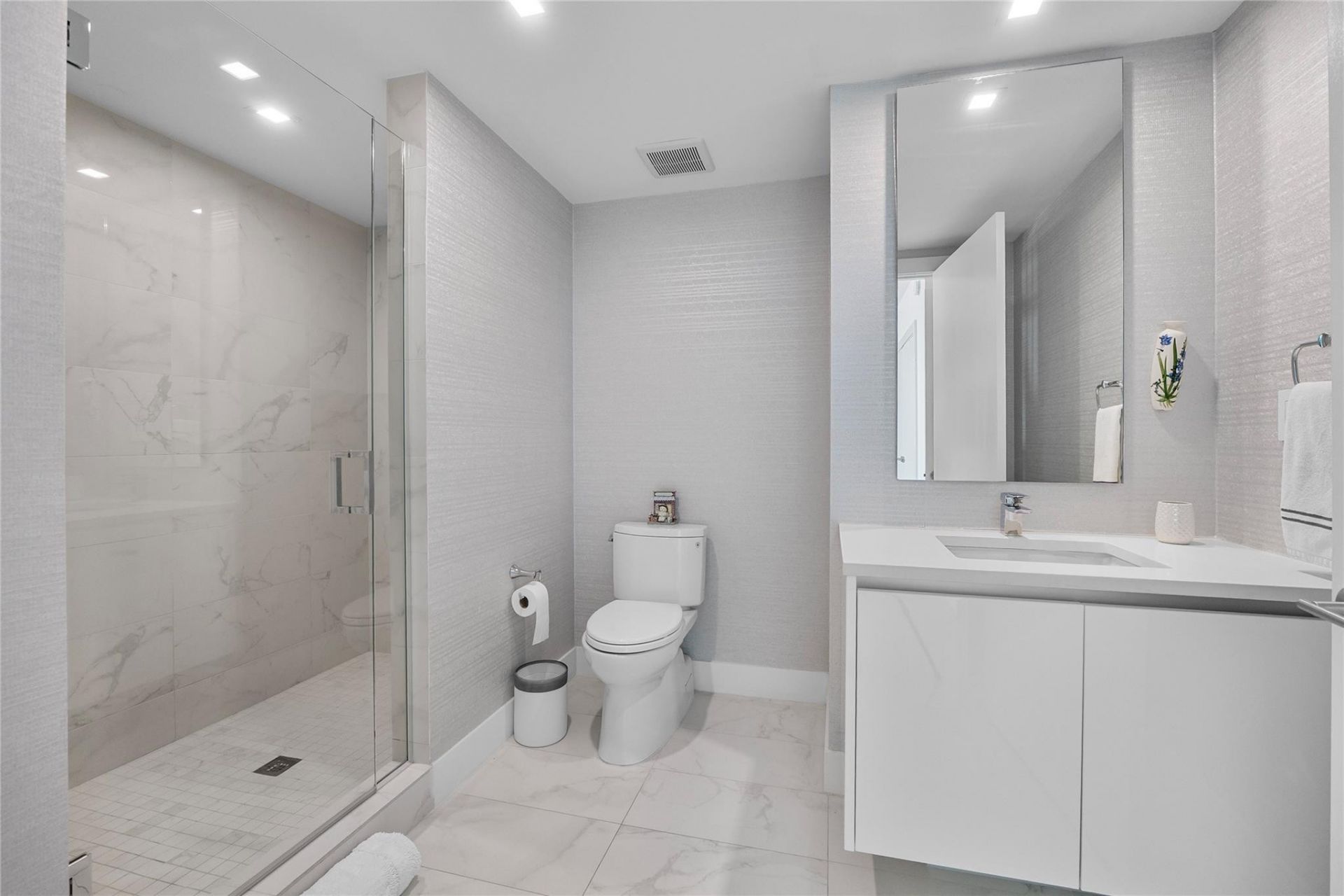730 N Ocean Boulevard, Unit 1501, Pompano Beach, FL 33062 Photo