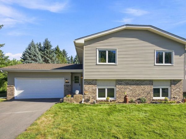 1530 Lois Drive, Shoreview, MN 55126