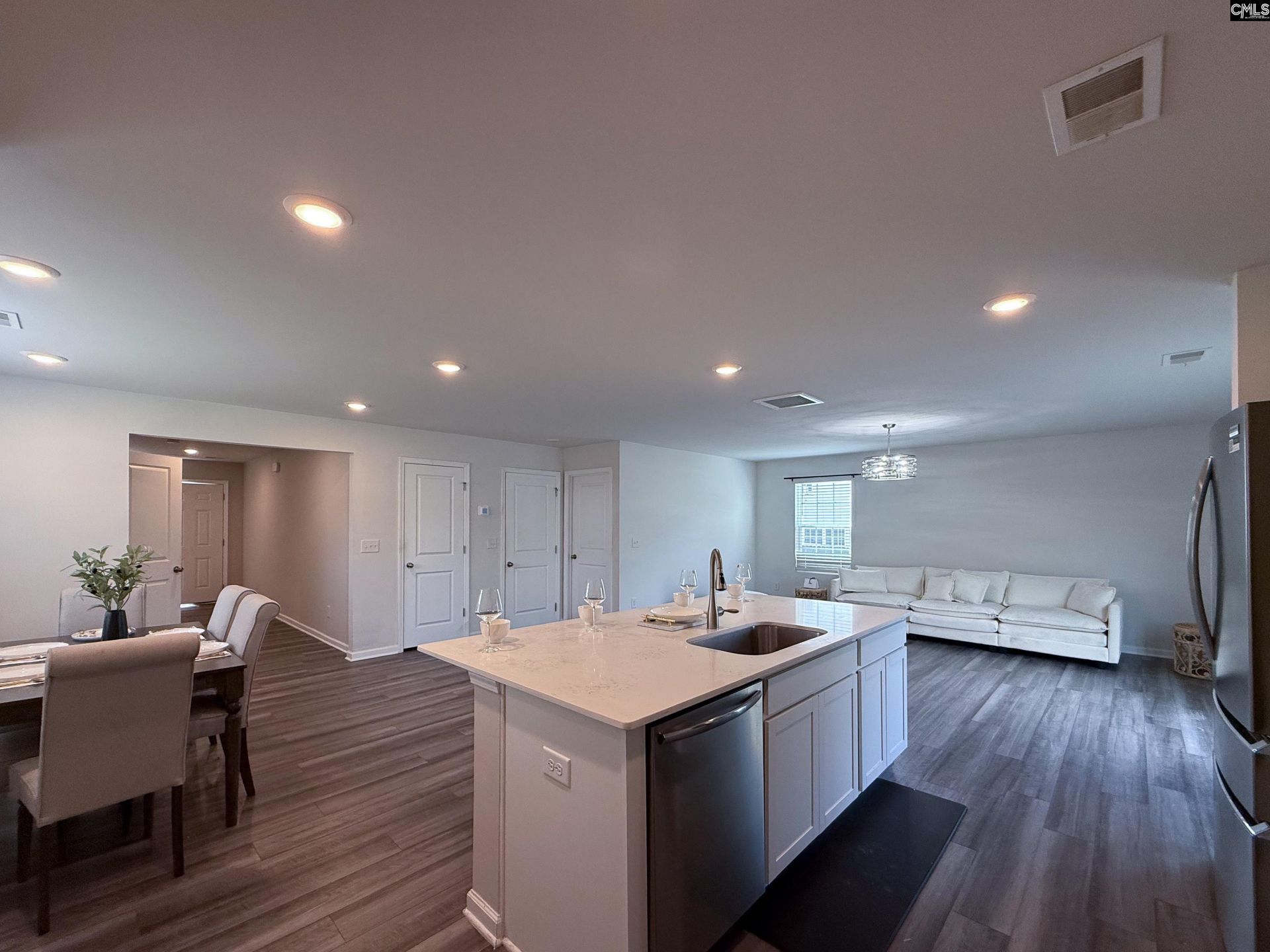 99 Jacobs Drive Photo 18