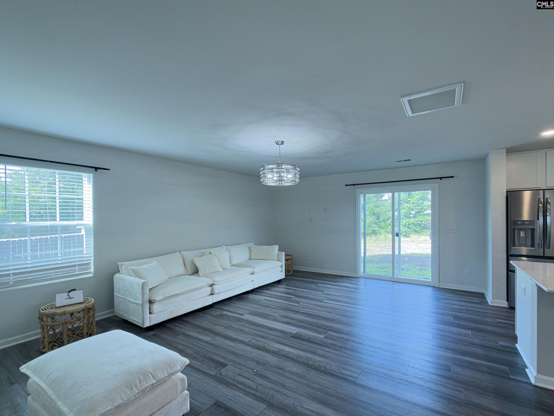 99 Jacobs Drive Photo 32