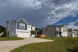 99 Jacobs Drive photo 4