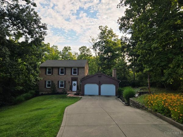 7885 Oak Leaf Circle, West Chester, OH 45241