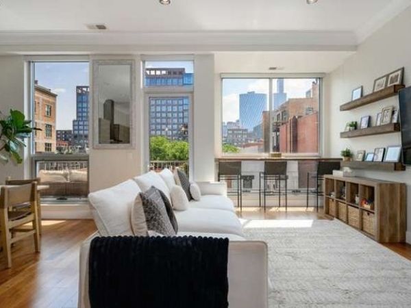 16 N Carpenter Street , Unit 4N, Chicago, IL 60607