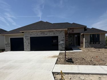 5912 N 213th Street, Elkhorn, NE 68022