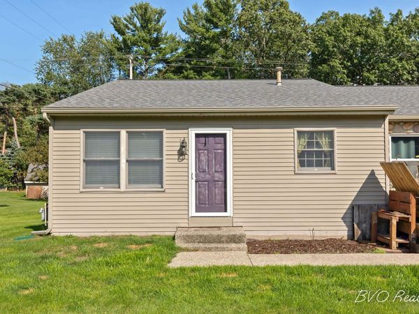 18210 Mohawk Drive, Unit 6, Spring Lake, MI 49456