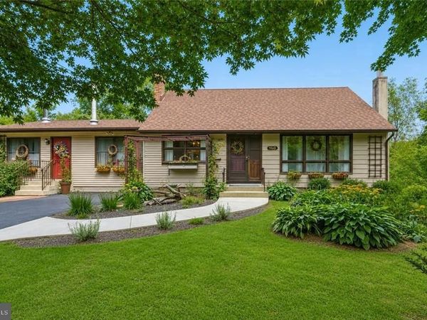 960 BROWNTOWN ROAD, NAZARETH, PA 18064