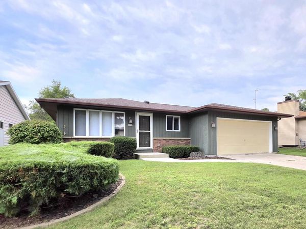 2239 Carmen AVENUE, Sheboygan, WI 53081