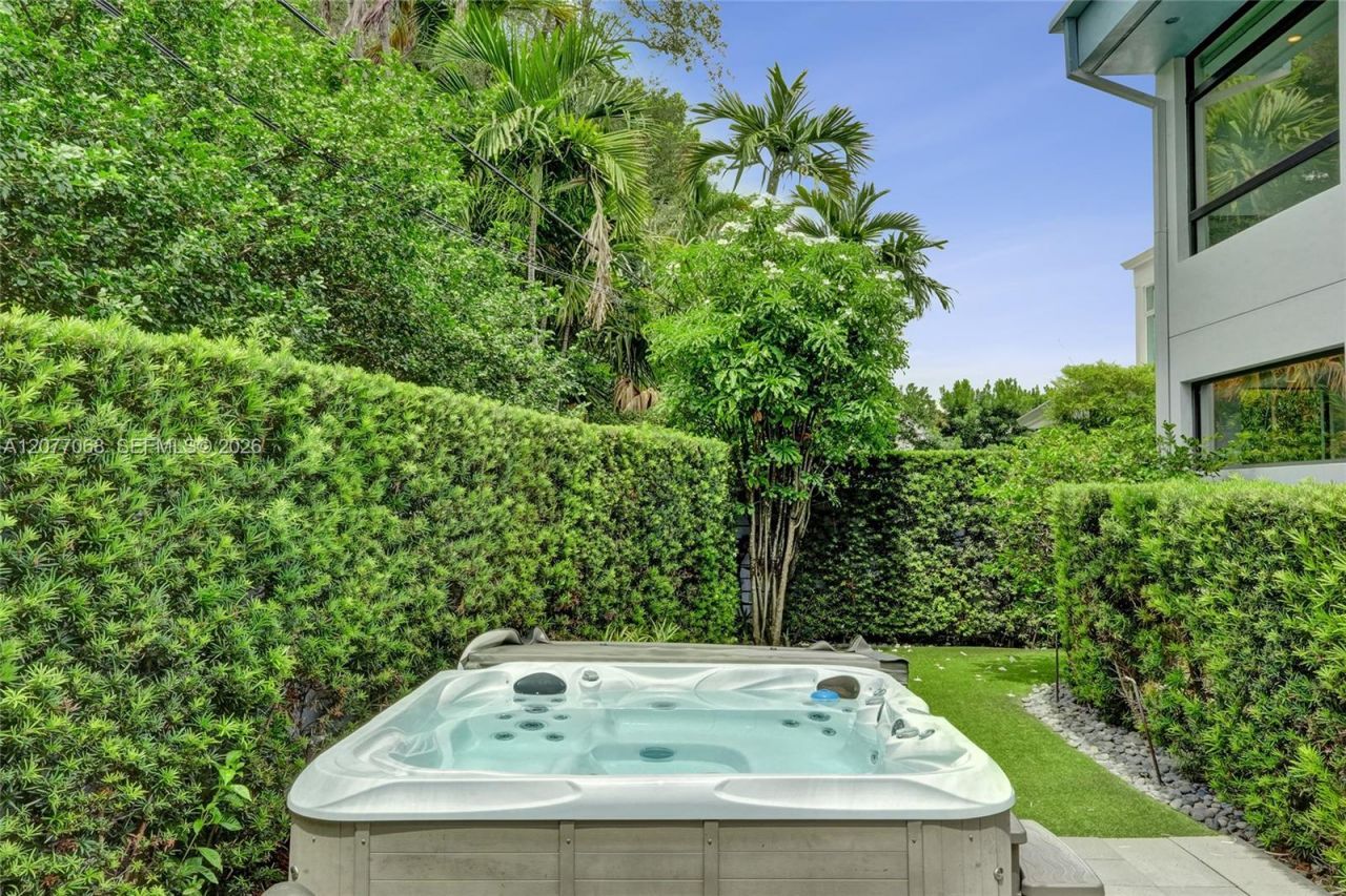 129 N Victoria Park Rd, Fort Lauderdale, FL 33301 Photo