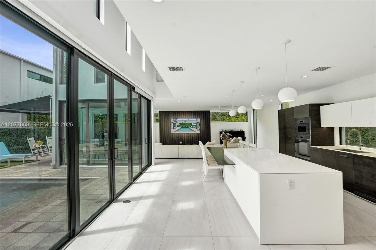 129 N Victoria Park Rd, Fort Lauderdale, FL 33301 Photo