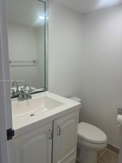 17560 Atlantic Blvd , Unit 514, Sunny Isles Beach, FL 33160 Photo