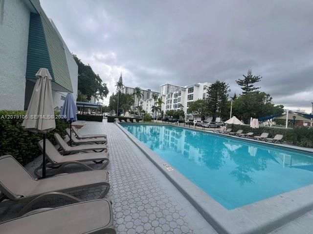 17560 Atlantic Blvd , Unit 514, Sunny Isles Beach, FL 33160 Photo