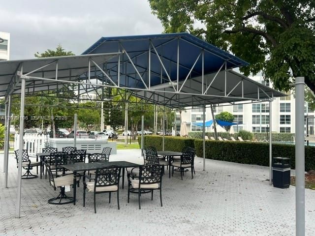 17560 Atlantic Blvd , Unit 514, Sunny Isles Beach, FL 33160 Photo