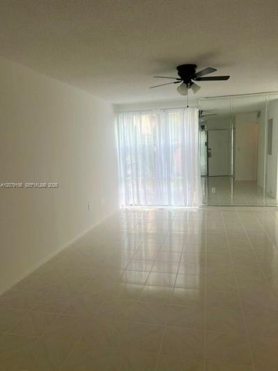 17560 Atlantic Blvd , Unit 514, Sunny Isles Beach, FL 33160 Photo