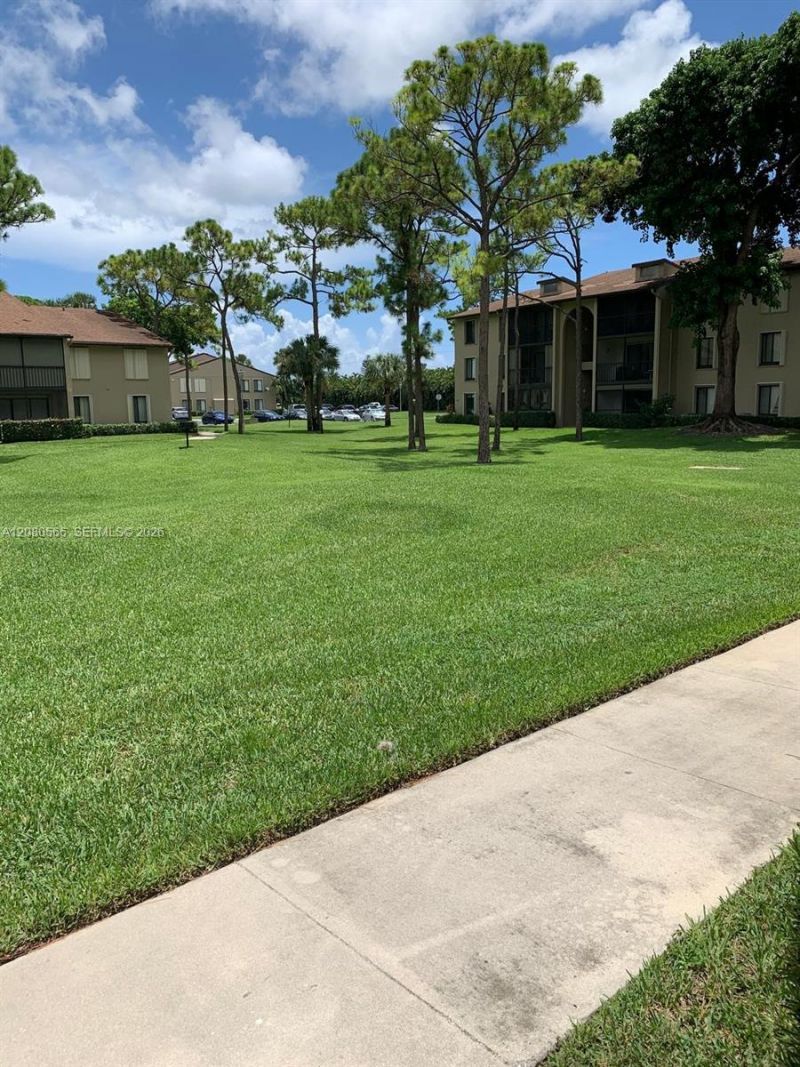 702 Sunny Pine Way, Unit A1, Greenacres, FL 33415 Photo