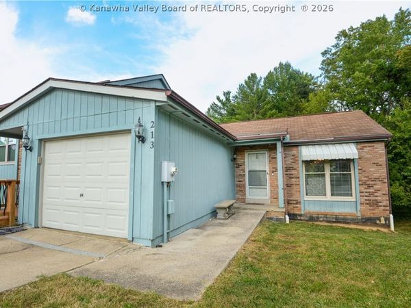 213 Willowcrest Drive, Charleston, WV 25311