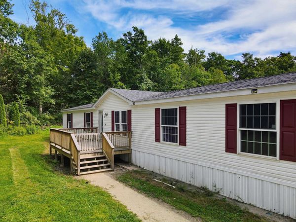 10 Davis Lane, New Boston, NH 03070