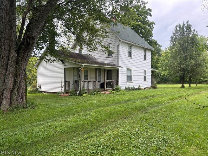 21815 Courtney Road, Alliance, OH 44601 Photo 2