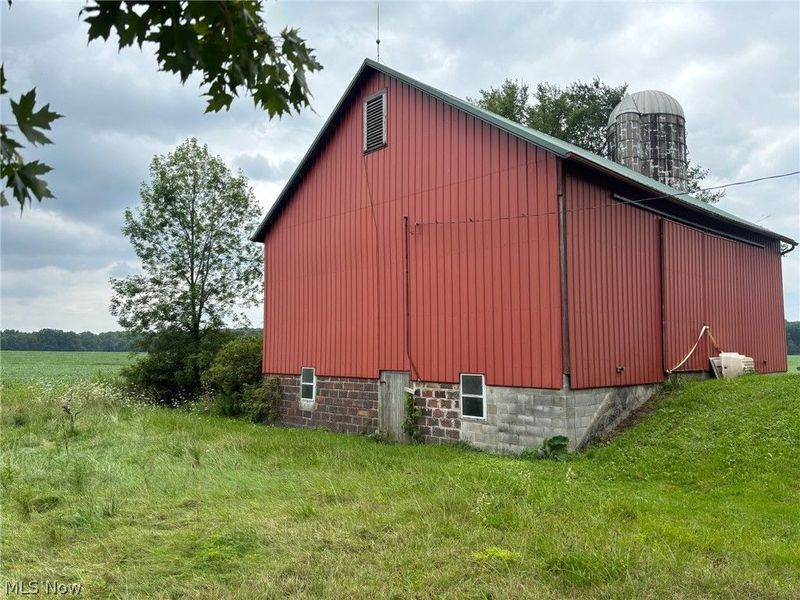 21815 Courtney Road, Alliance, OH 44601 Photo 3