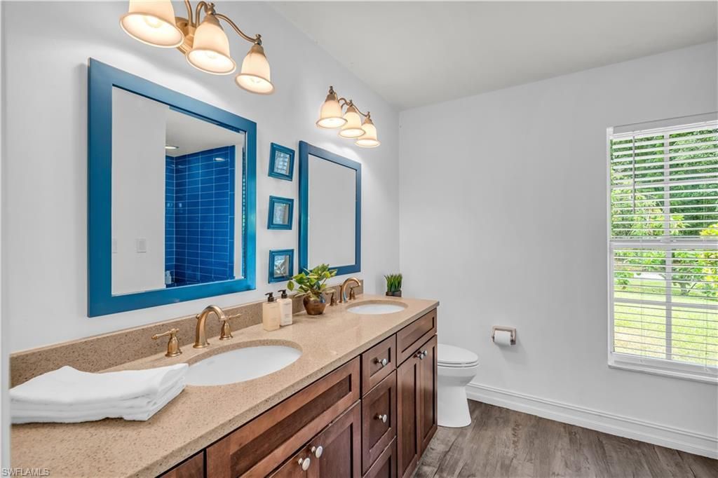 6061 Golden Oaks Ln, Naples, FL 34119 Photo