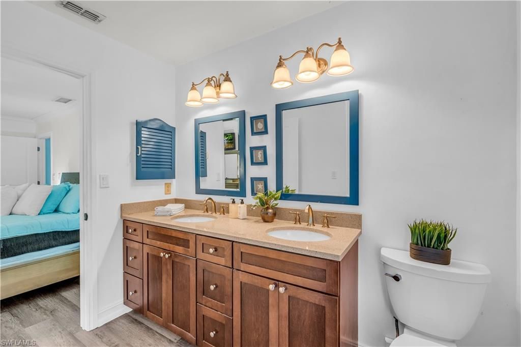 6061 Golden Oaks Ln, Naples, FL 34119 Photo