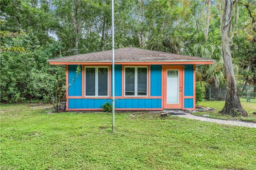 6061 Golden Oaks Ln, Naples, FL 34119 Photo