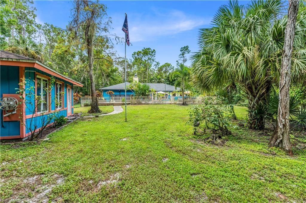 6061 Golden Oaks Ln, Naples, FL 34119 Photo