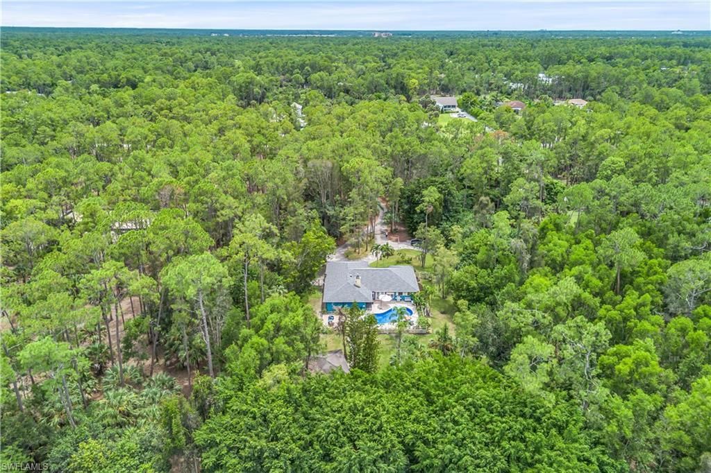 6061 Golden Oaks Ln, Naples, FL 34119 Photo