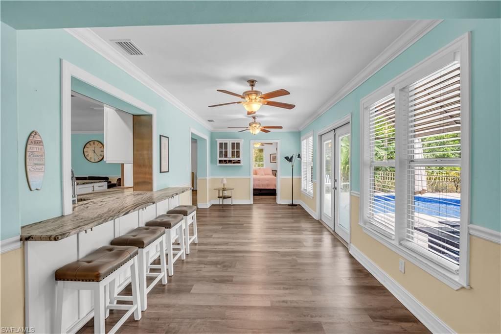 6061 Golden Oaks Ln, Naples, FL 34119 Photo