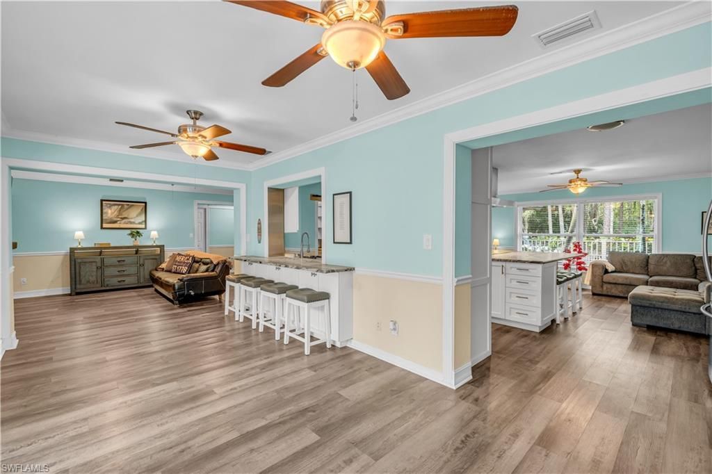 6061 Golden Oaks Ln, Naples, FL 34119 Photo