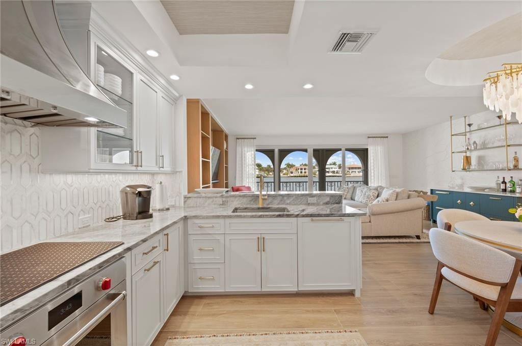 4000 Gulf Shore Blvd N, Unit 1500, Naples, FL 34103 Photo