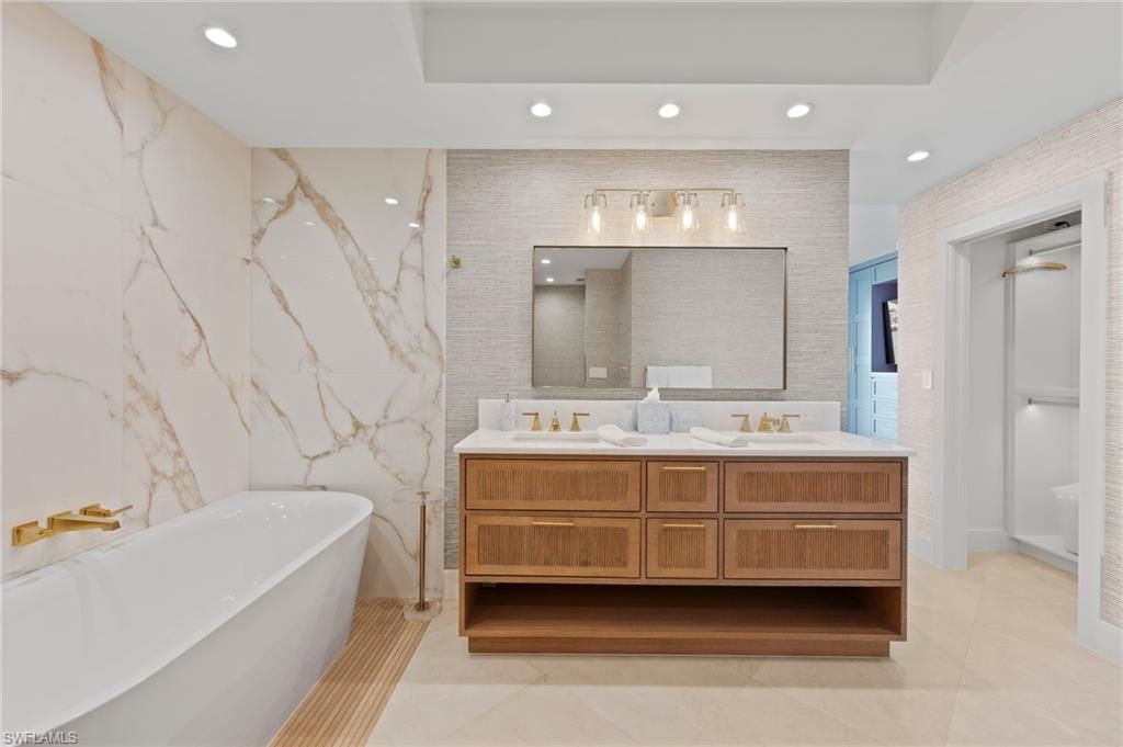 4000 Gulf Shore Blvd N, Unit 1500, Naples, FL 34103 Photo