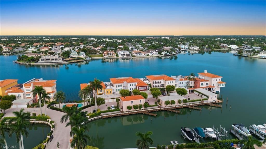 4000 Gulf Shore Blvd N, Unit 1500, Naples, FL 34103 Photo