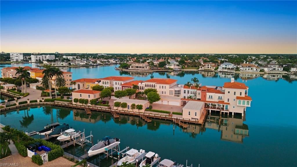 4000 Gulf Shore Blvd N, Unit 1500, Naples, FL 34103 Photo