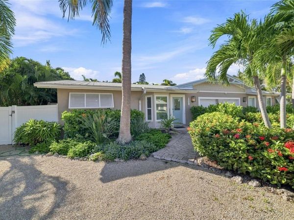 205 82ND STREET , HOLMES BEACH, FL 34217