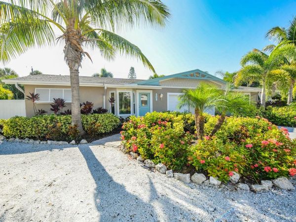 205 82ND STREET, HOLMES BEACH, FL 34217