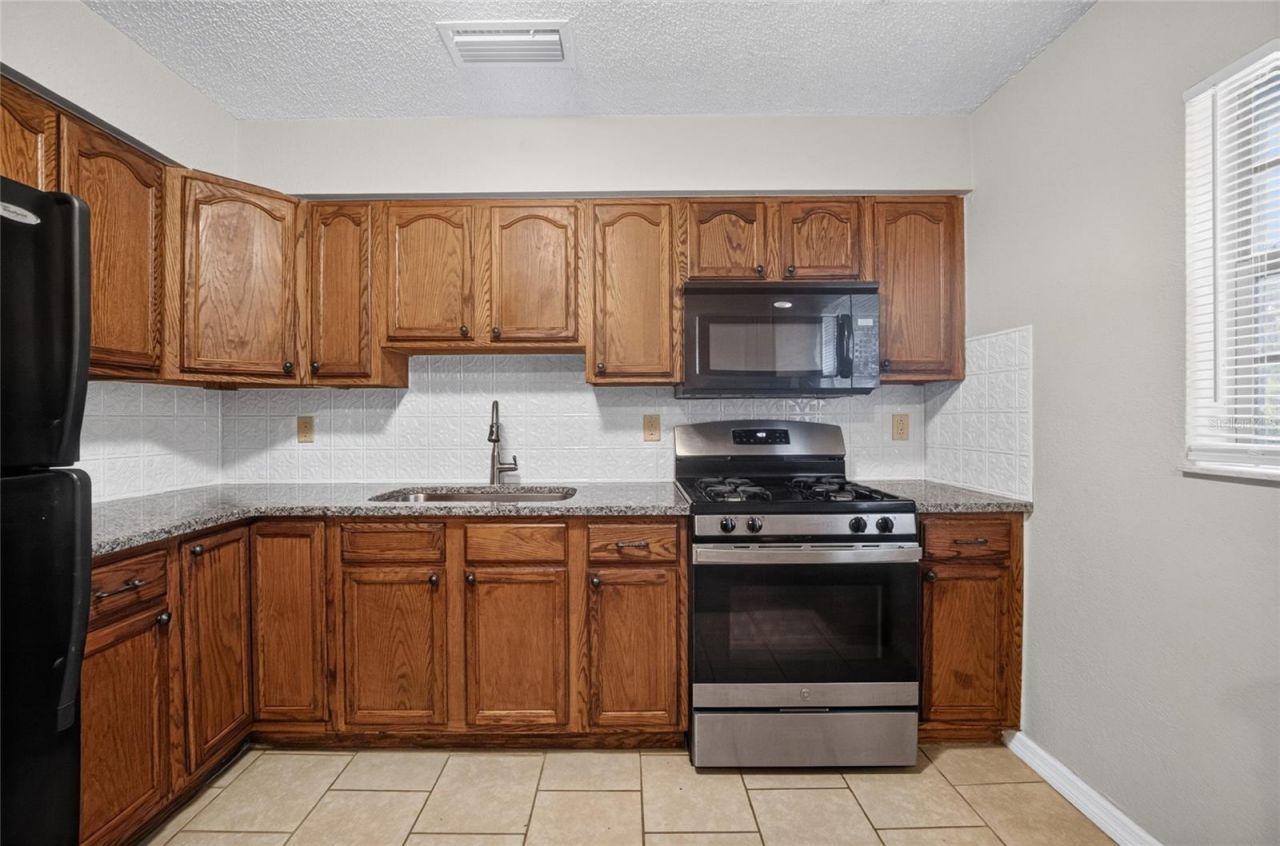 507 S Ohio Ave, Groveland, FL 34736 Photo