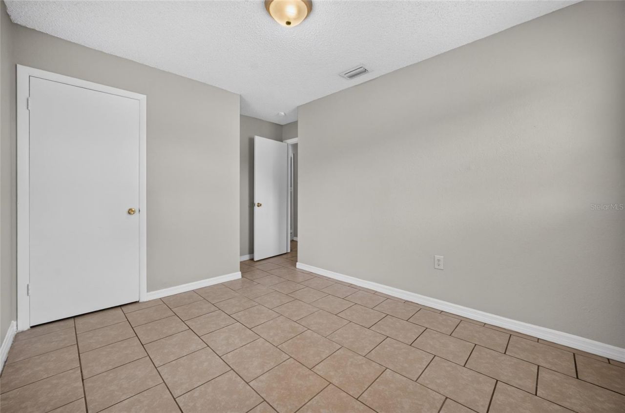507 S Ohio Ave, Groveland, FL 34736 Photo