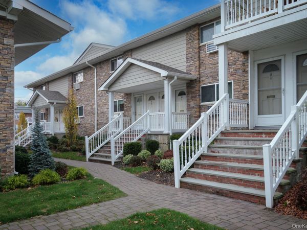 100 Friendly Court , Unit FC33, Babylon, NY 11704