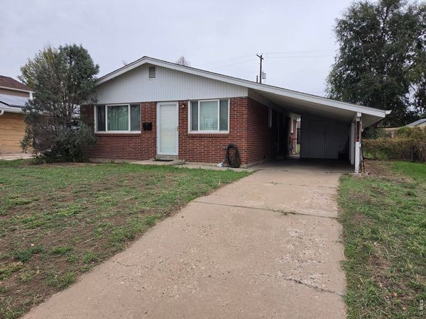 3754 S Inca St, Englewood, CO 80110