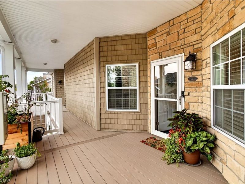 2780 Whispering Shores Drive, Vermilion, OH 44089 Photo 11