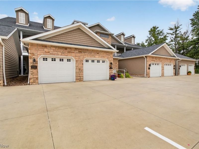 2780 Whispering Shores Drive, Vermilion, OH 44089 Photo 2