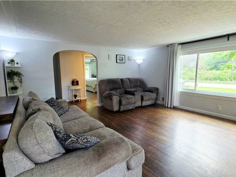 7907 Baumhart Road, Amherst, OH 44001 Photo 11