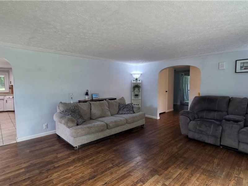 7907 Baumhart Road, Amherst, OH 44001 Photo 13
