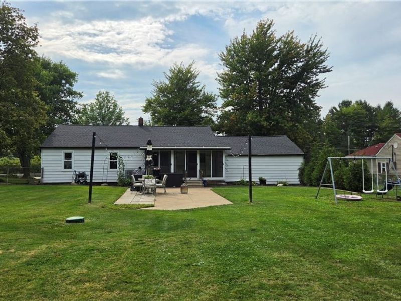 7907 Baumhart Road, Amherst, OH 44001 Photo 29