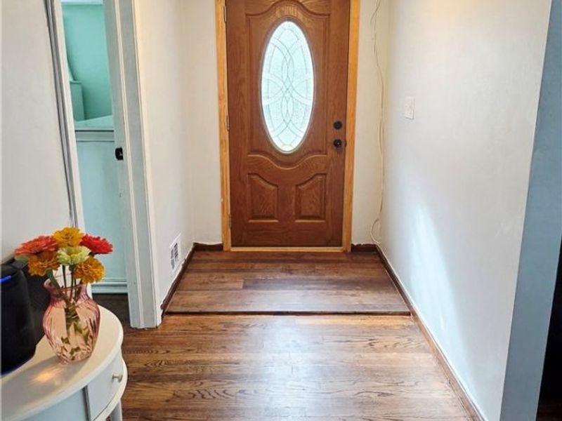 7907 Baumhart Road, Amherst, OH 44001 Photo 3